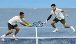 网球双在线观看,双打盛宴，精彩瞬间不容错过